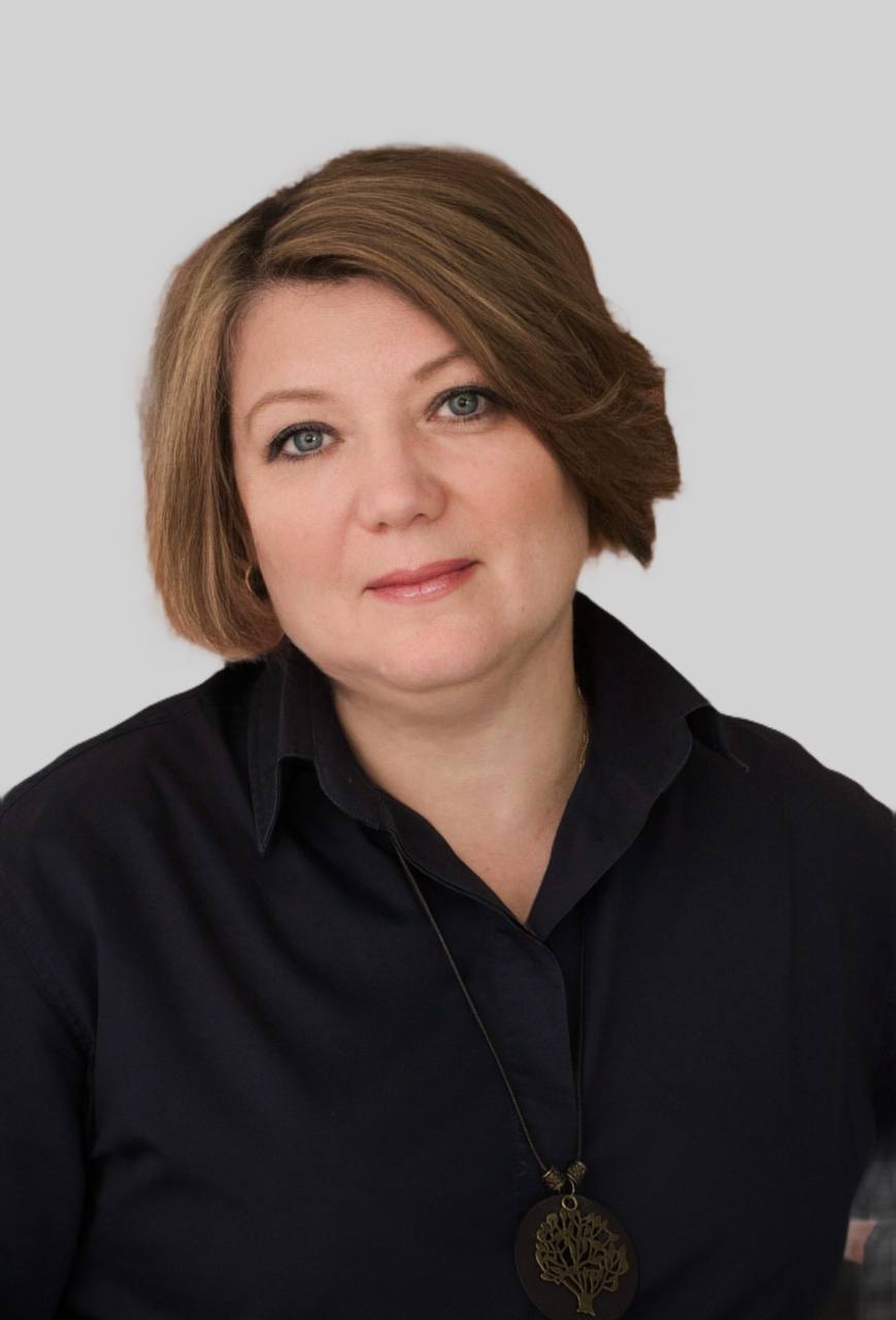 Мельникова Елена Николаевна.